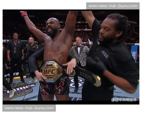 恩怨的终章，还是伟大的注脚？重回琼斯与科米尔的格斗修罗场